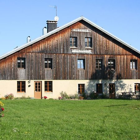 Auberge De La Perdrix Hauterive-la-Fresse Exterior foto